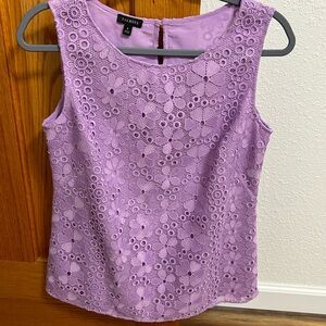 Talbots eyelet sleeveless lilac shirt with side zipper size 6 good condition